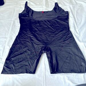 SPANX shaping open bust mid thigh bodysuit with adjustable straps Black 3X